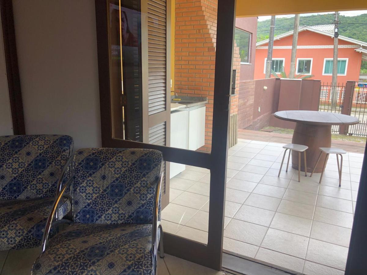 Linda Casa Com Piscina Em Bombinhas, Espaco Inteiro Exterior foto