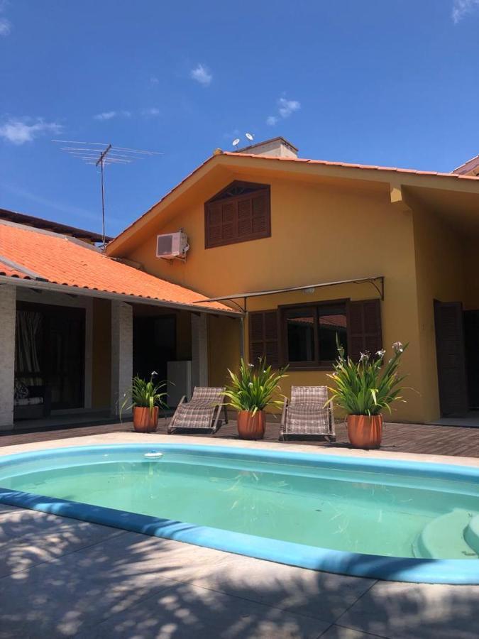 Linda Casa Com Piscina Em Bombinhas, Espaco Inteiro Exterior foto